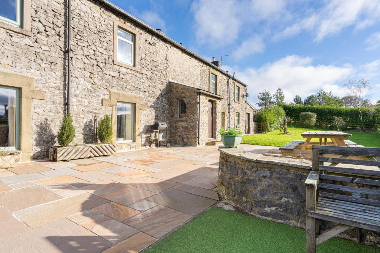 הוילה בקסטון Hulmes Vale House - Sleeps 14 - Peak District מראה חיצוני תמונה