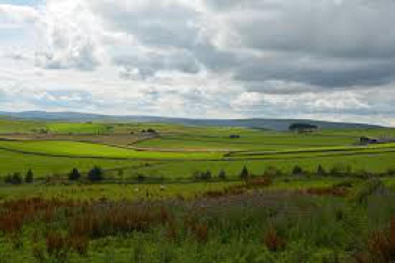 הוילה בקסטון Hulmes Vale House - Sleeps 14 - Peak District מראה חיצוני תמונה