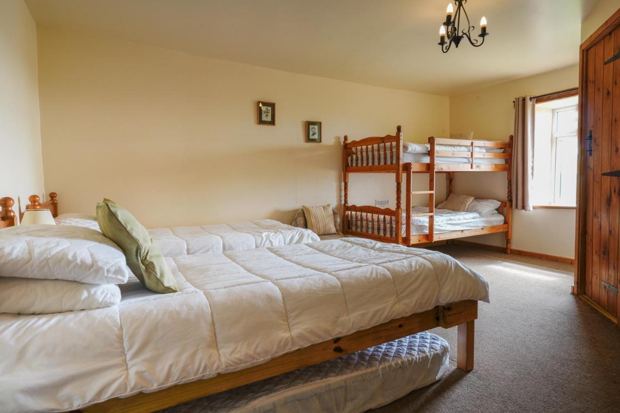 הוילה בקסטון Hulmes Vale House - Sleeps 14 - Peak District מראה חיצוני תמונה